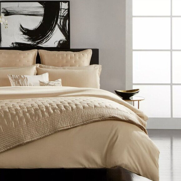 Donna Karan Silk Indulgence 3-Piece Duvet Set Gold Dust - Picture 2 of 4